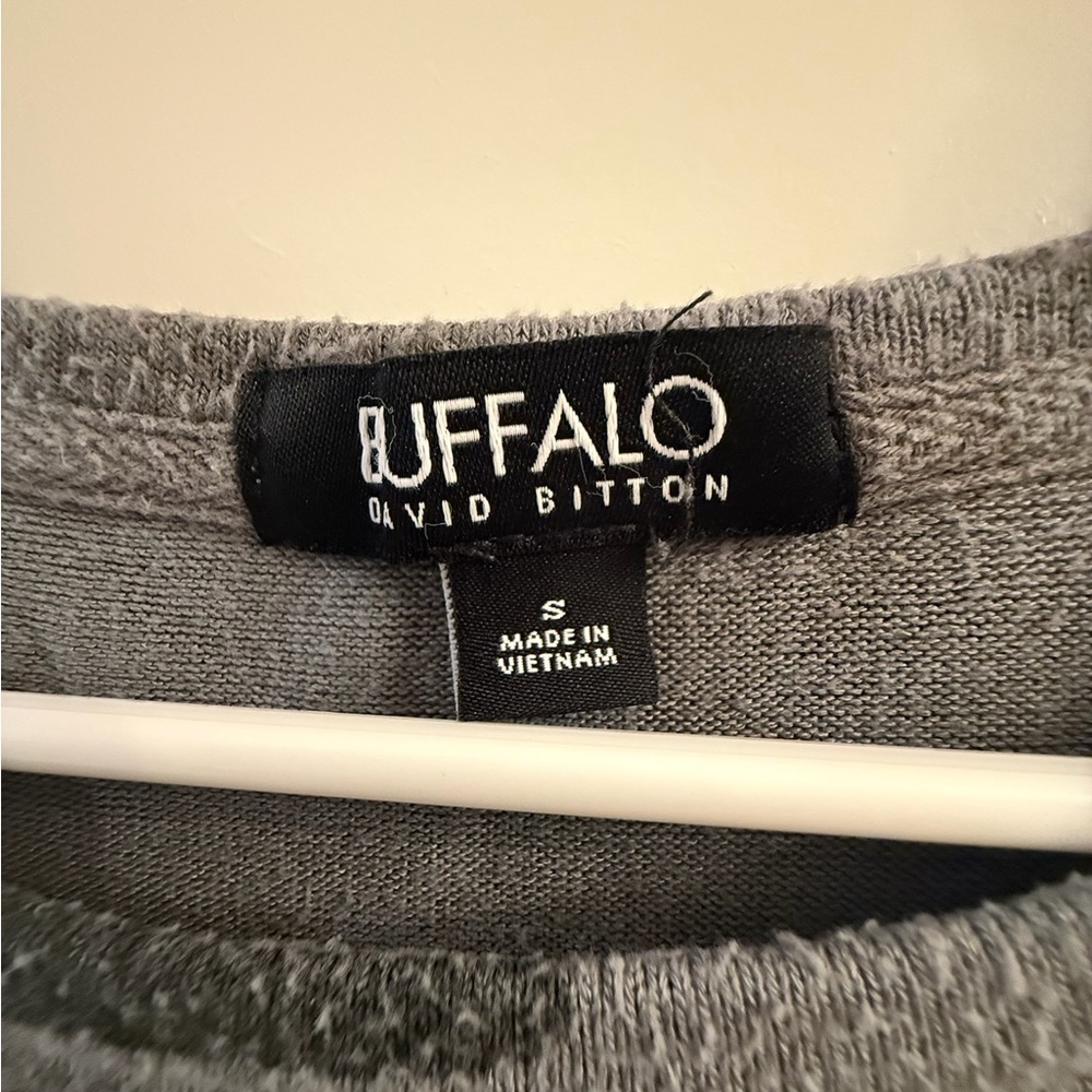 Buffalo David Bitton Gray Knit Top - Picture 3 of 3